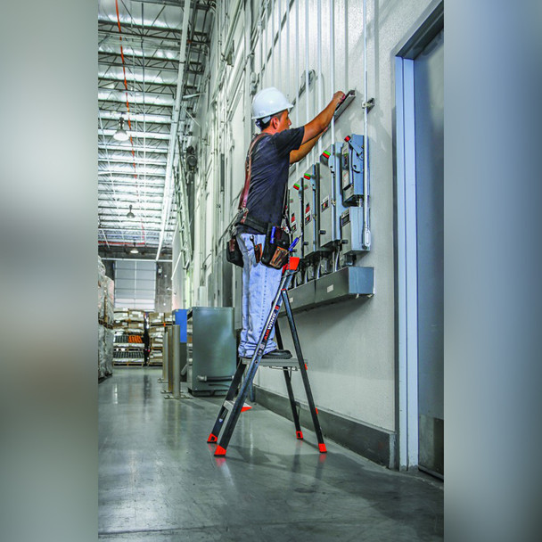 Little Giant AirWing Ladders