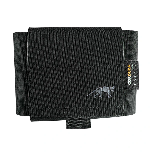 The TT Glove Pouch MKII is a small accessory belt pouch. Holds one pair of leather tactical gloves or two pairs of latex gloves. It can be carried horizontally or vertically. Hook-and-loop fastener for 1-2.15in/30-55mm width belt. (BELT NOT INCLUDED)

