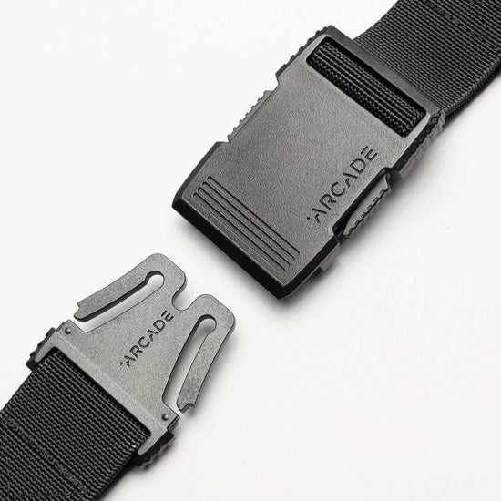 Strong and durable doesn't have to mean bulky and heavy. Built to function as a tool, the Hardware belt's controlled performance stretch delivers durability that fends off abrasion, with stiffness to carry your tools of the trade. Brought together with our highest tensile strength buckle, the Hardware belt is designed to increase comfort and free the movement of those that go hard.