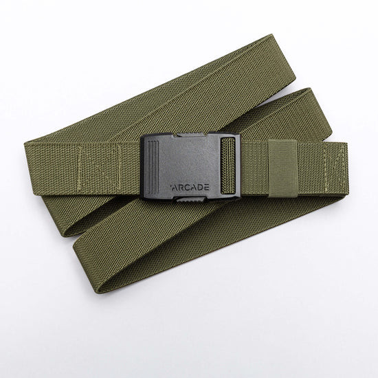 Strong and durable doesn't have to mean bulky and heavy. Built to function as a tool, the Hardware belt's controlled performance stretch delivers durability that fends off abrasion, with stiffness to carry your tools of the trade. Brought together with our highest tensile strength buckle, the Hardware belt is designed to increase comfort and free the movement of those that go hard.