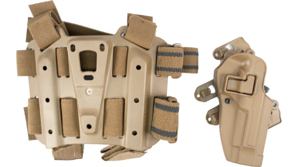 BlackHawk 40SC02CT-R S.T.R.I.K.E. SERPA Combo Kit, Beretta M9/Beretta 92, Right Hand, Plain, Coyote Tan