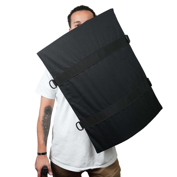 The Battlesteel Defender Flex is a cutting-edge, NIJ-certified Level IIIA / IIIA+ ballistic shield that delivers exceptional handgun defense in a lean, highly maneuverable format. It’s engineered for frontline professionals—police, private security, and tactical teams—who need lightweight protection without bulky gear.