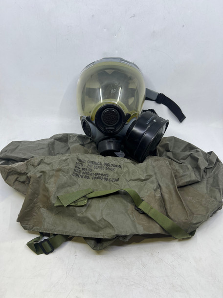 USGI MCU-2/P Series Protective Gas Mask Kit, Large, with Carrier & Hood, Police Trade