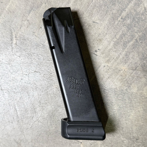 SIG Sauer P226 Magazine .357 SIG / .40 S&W 14-Round Plus 2 Factory OEM, Police Trade