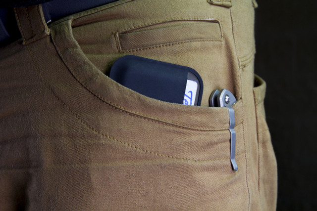 Magpul DAKA Ammo Pouch - Compact Bi-Fold Hunting Ammo Wallet With Belt Loop