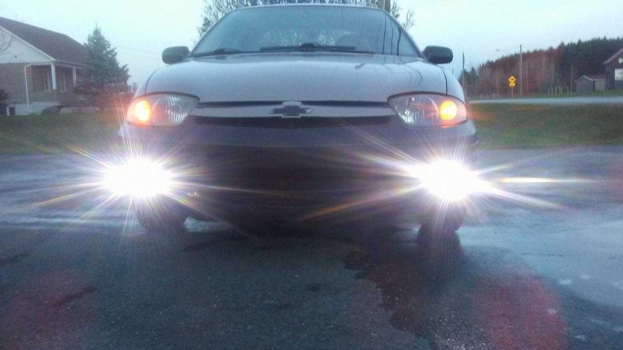 BlingLights Brand LED Fog Lights compatible with 2000-2005 Chevrolet Cavalier