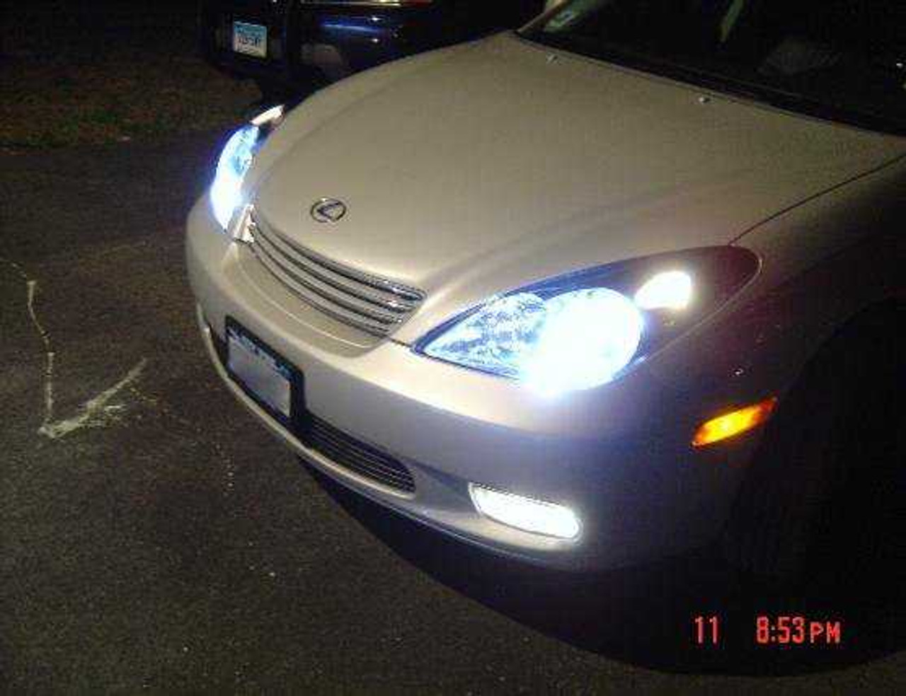 2002 2003 2004 Lexus ES300 ES330 Low Beam White Halogen Headlights Head Light Bulbs