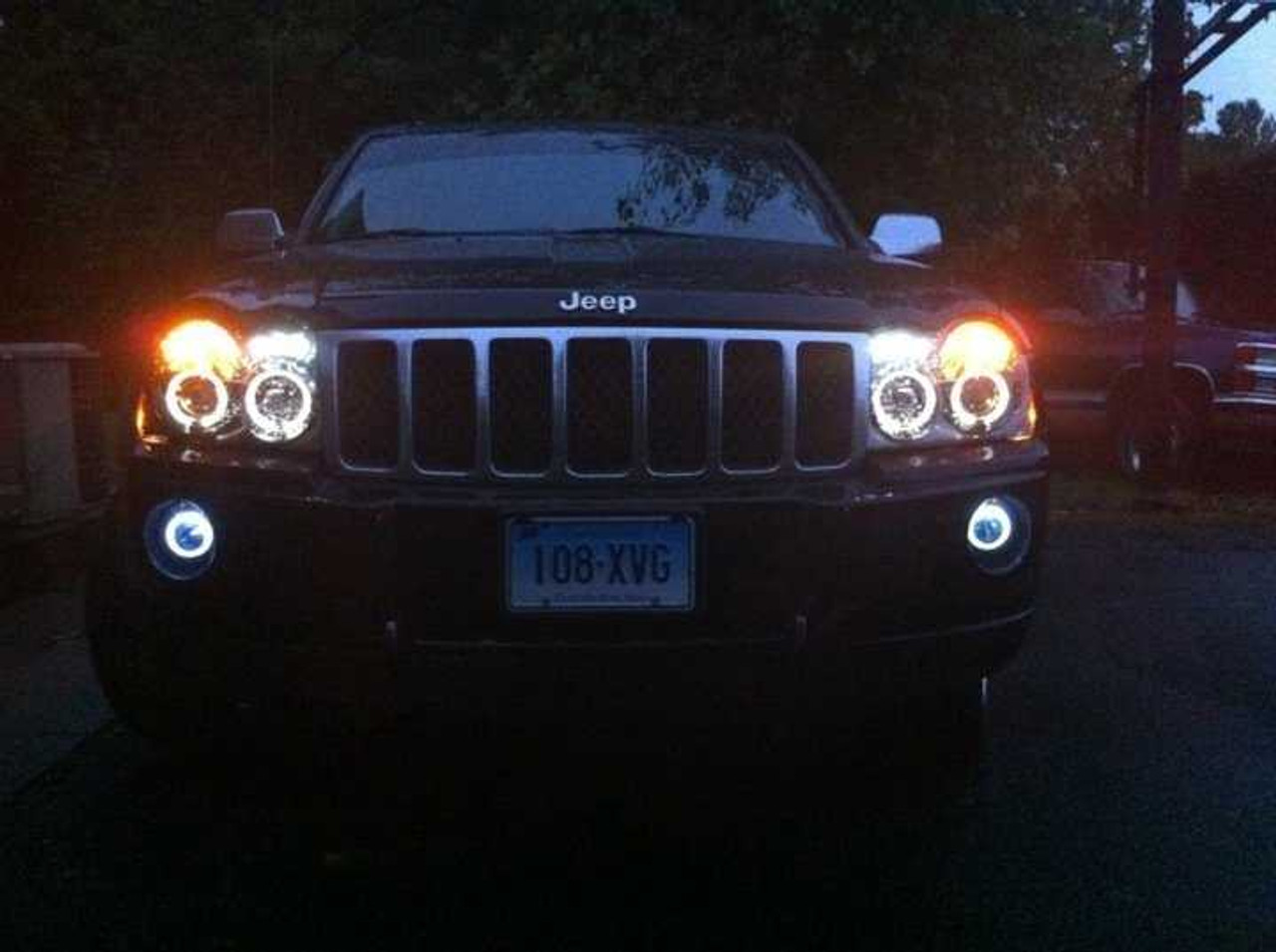 LED Halo Fog Lights for 2005 2006 2007 2008 2009 2010 Jeep Grand Cherokee
