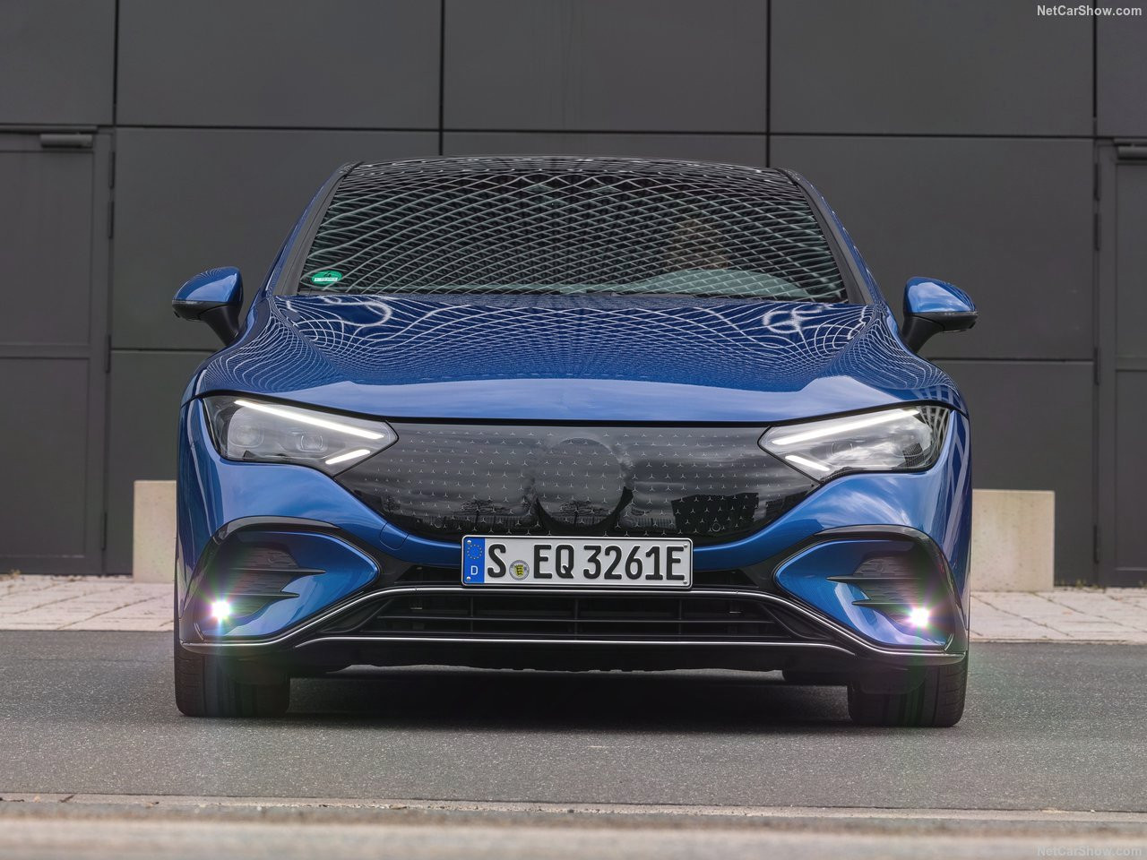 BlingLights LED Halo Fog Lamps for Mercedes-Benz EQE Sedan V295