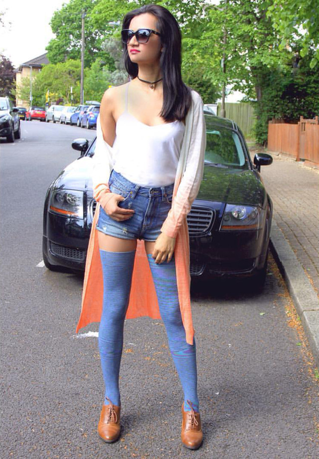 long thigh highs with jean shorts and tank top with shaul