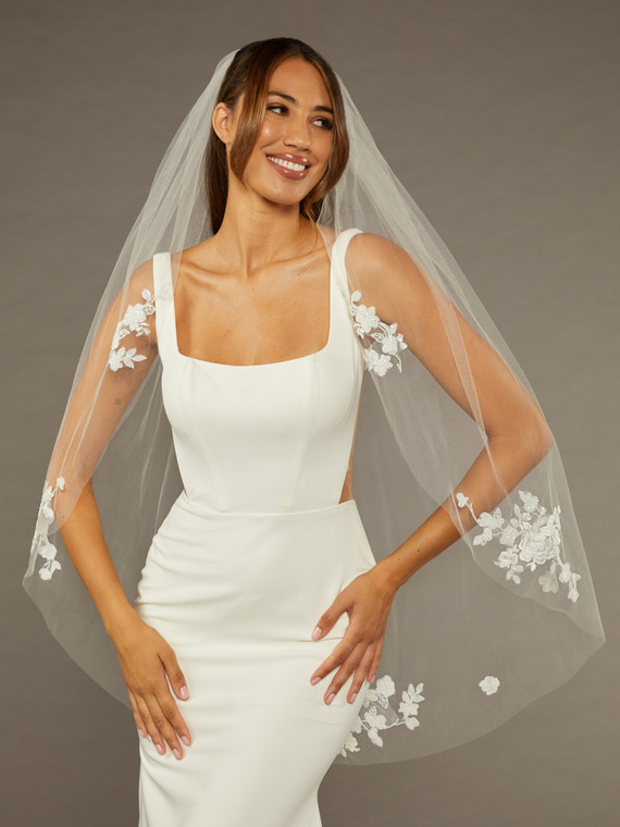Single Tier Veil | V2195SF