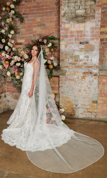 Cathedral Bridal Veil | V2299C