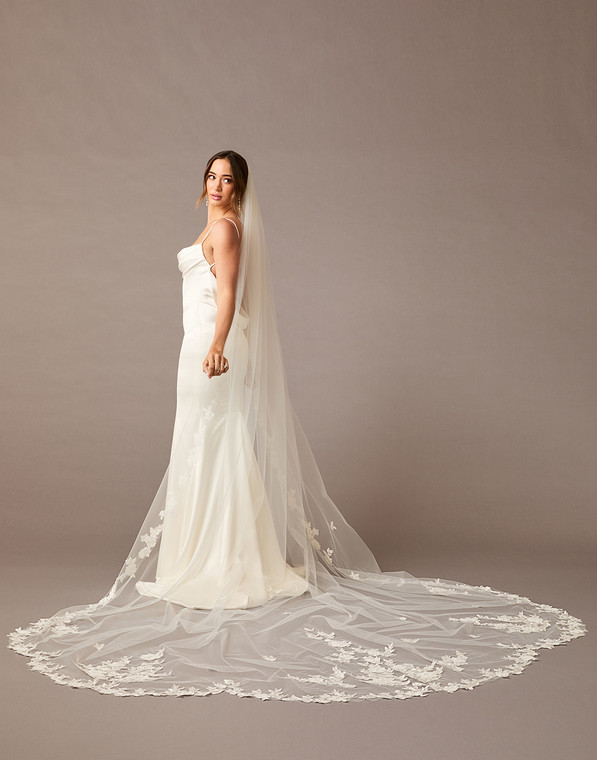 Wide Royal Cathedral Bridal Veil | V2595WRC
