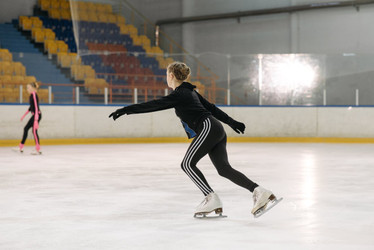 What To Wear To Figure Skating Practice