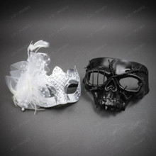 Gothic Barbed Wire Skull and Elegant Feather Mesh Couples Masquerade Mask - Black White