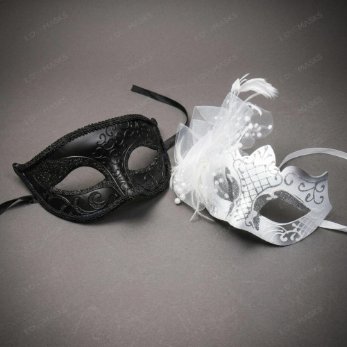 Elegant Venetian Glitter Feather Couples Men and Women Masquerade Eye Mask - Black White