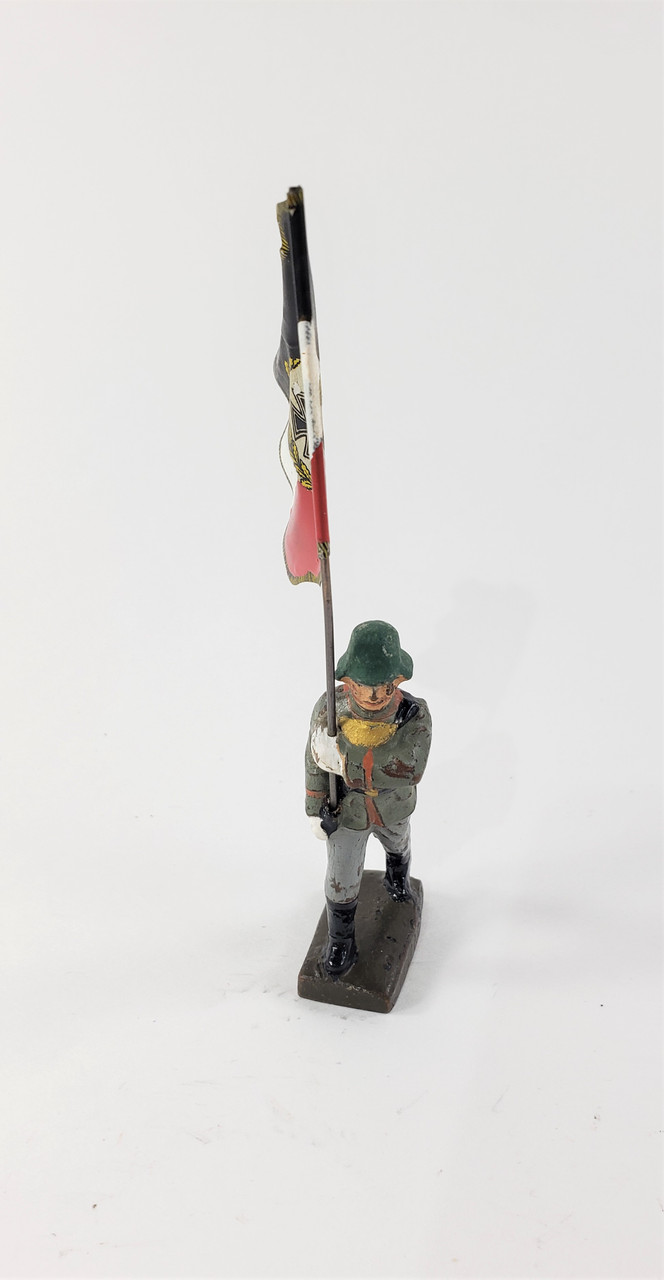 LINEOL / ELASTOLIN . German historical figures saluting (brown) 7