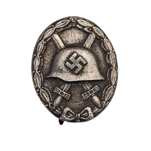 REPRODUCTION Silver Wound Badge (2)