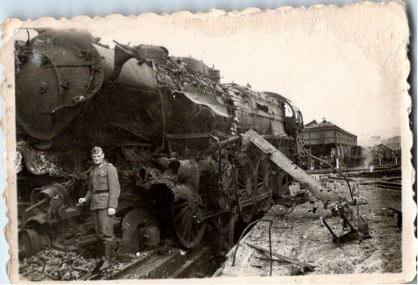 WW2 German Battle Damaged Train Picture