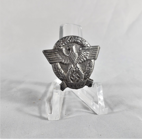 German WWII German Police Membership Badge - 1942