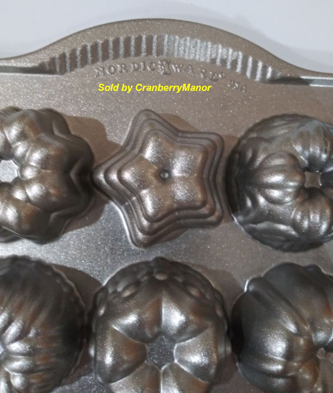 Nordic Ware Nonstick 30-Cup Bundt Tea Cake & Candy Pan