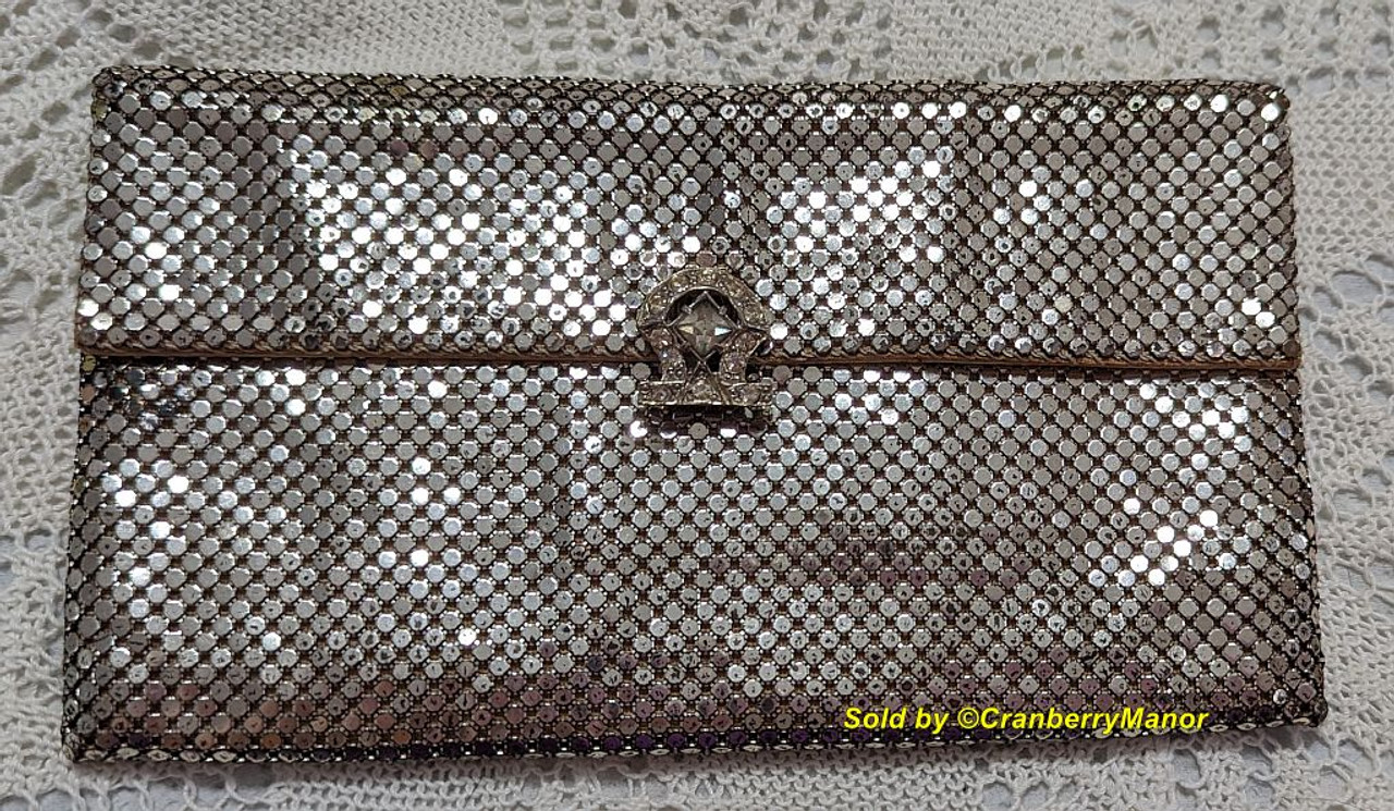 Buy Vintage 1970s Rhinestone Clutch Purse With Large Stones and Beading on  Front. Online in India - Etsy