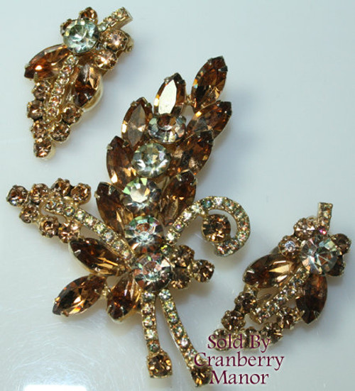 Juliana D&E Topaz Rhinestone Brooch Earrings Vintage DeLizza Elster Designer Fashion Jewelry