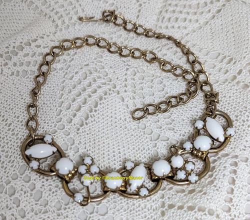 Juliana D&E Necklace Milk Glass Wire Over Choker Vintage Delizza Elster Designer Jewelry