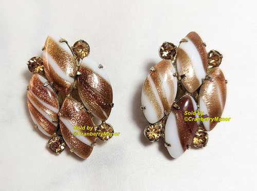 Juliana D&E Earrings Gold Fluss Milk Glass Vintage DeLizza Elster Jewelry B