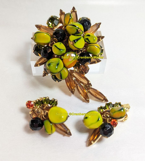 Juliana D&E Brooch Earrings Nugget Bead Fruit Bowl Pin Vintage DeLizza Elster Designer Fashion Jewelry