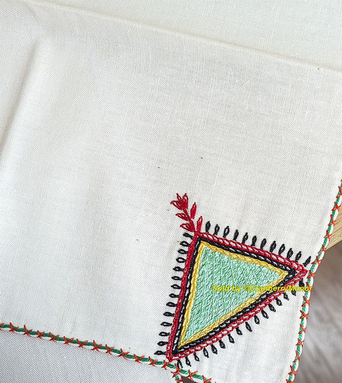 Fiesta Embroider 4 Napkin Set Red Green Black Linen Vintage Triangle Pyramid Gift Bonus Tablecloth Table Cloth Cover Fiesta Embroider 4 Napkin Set Red Green Black Linen Vintage Triangle Pyramid Gift Bonus Tablecloth Table Cloth Cover