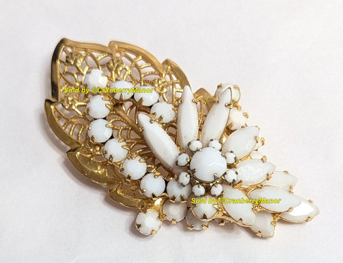 Juliana D&E Brooch Filigree Leaf White Milk Glass Floret Pin Vintage Delizza Elster Designer Jewelry Gift