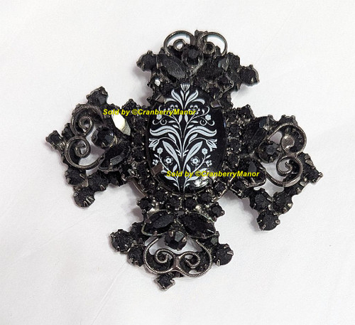 Juliana D&E Cross Brooch Pendant Black Flower Decal Filigree Scroll Pin Necklace Vintage Delizza Elster Designer Fashion Jewelry Gift
