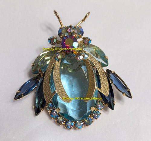 D&E Juliana 3 Wing Bug Brooch Sapphire Blue Beetle Bee Insect Pin Vintage DeLizza Elster Designer Fashion Jewelry Gift E