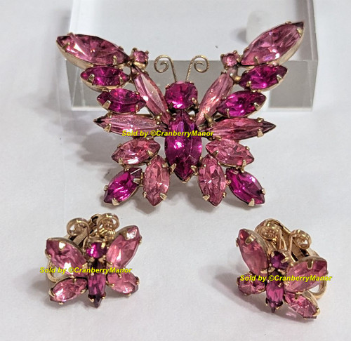D&E Juliana Mini Butterfly Brooch Earrings Fuchsia Rose Pink Bug Insect Pin Vintage DeLizza Elster Designer Fashion Jewelry Gift L