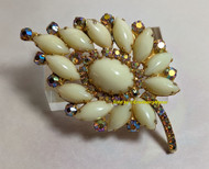 Juliana D&E Brooch Cream Milk Glass Leaf Pin Vintage Delizza Elster Designer Jewelry