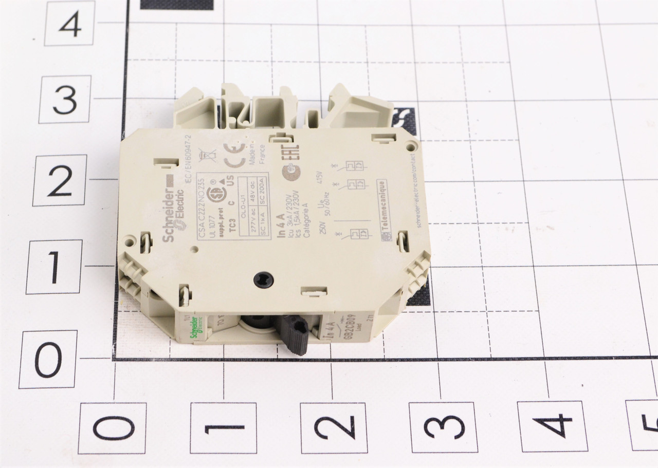 600-0497: CIRCUIT BREAKER, 4 AMP