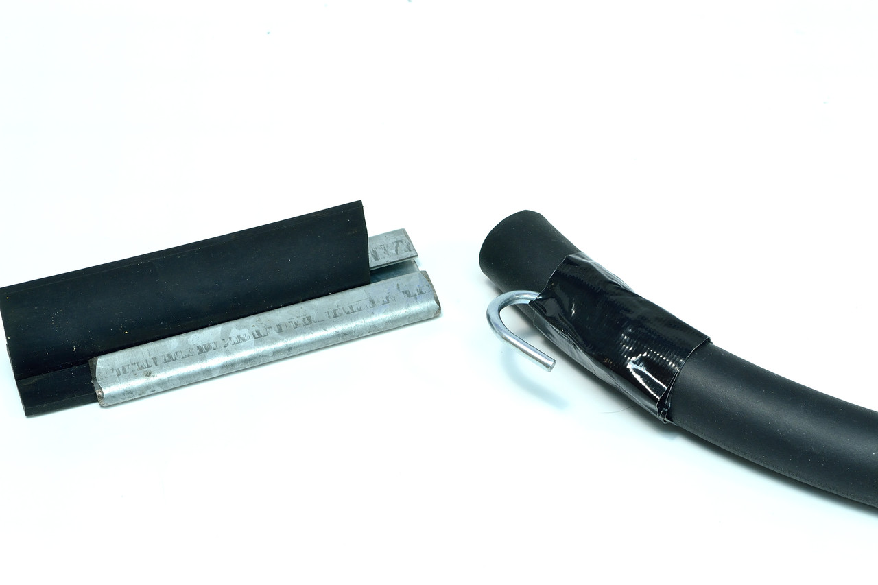 WGTR01K7: KIT, RUBBER SEAL, T, 1.5" X 84", 1" RND REAR SEAL, 7'