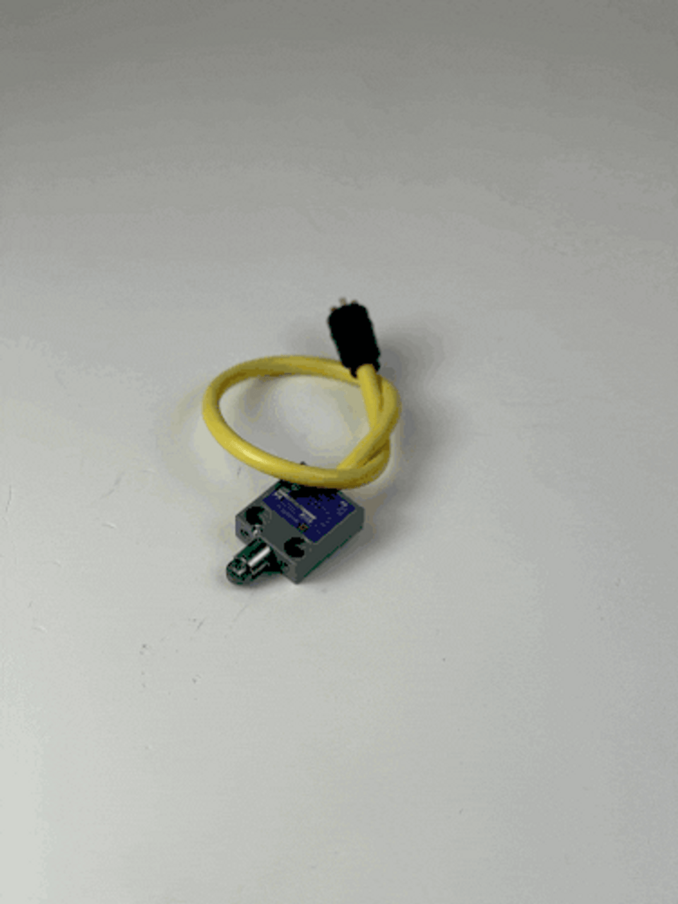 57368: LIMIT SWITCH (L/S1) - G3 W/ROUND PLUG