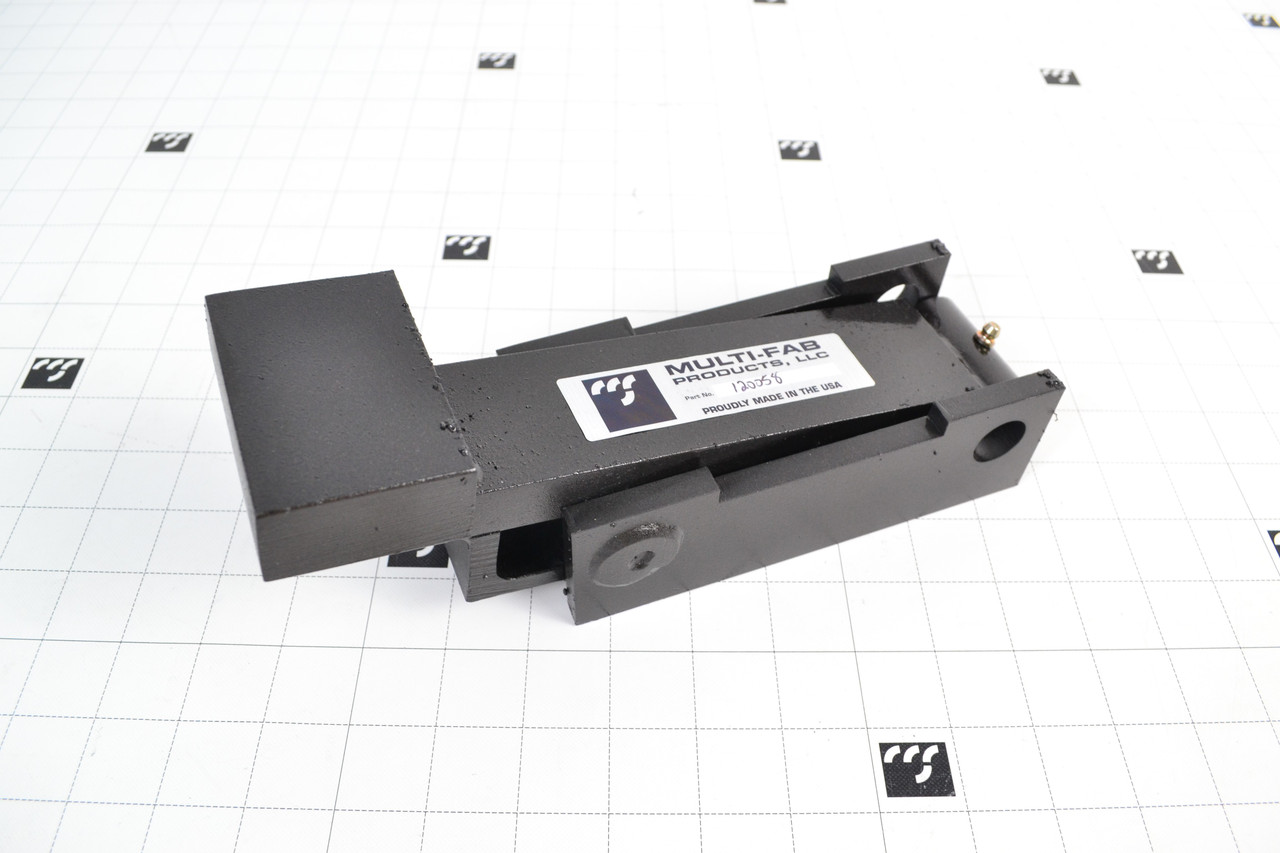 120058: LIP LATCH 15" LIP