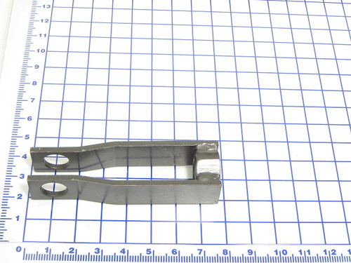 KMF1008L: PUSH BAR YOKE W/1-1/64HOLE