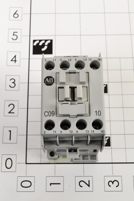 65911: CONTACTOR, 120V COIL