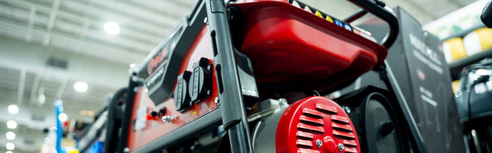 Which Generator is Right for Your Needs? A Guide to Inverter, Standby, and Portable Generators Which Generator is Right for Your Needs? A Guide to Inverter, Standby, and Portable Generators