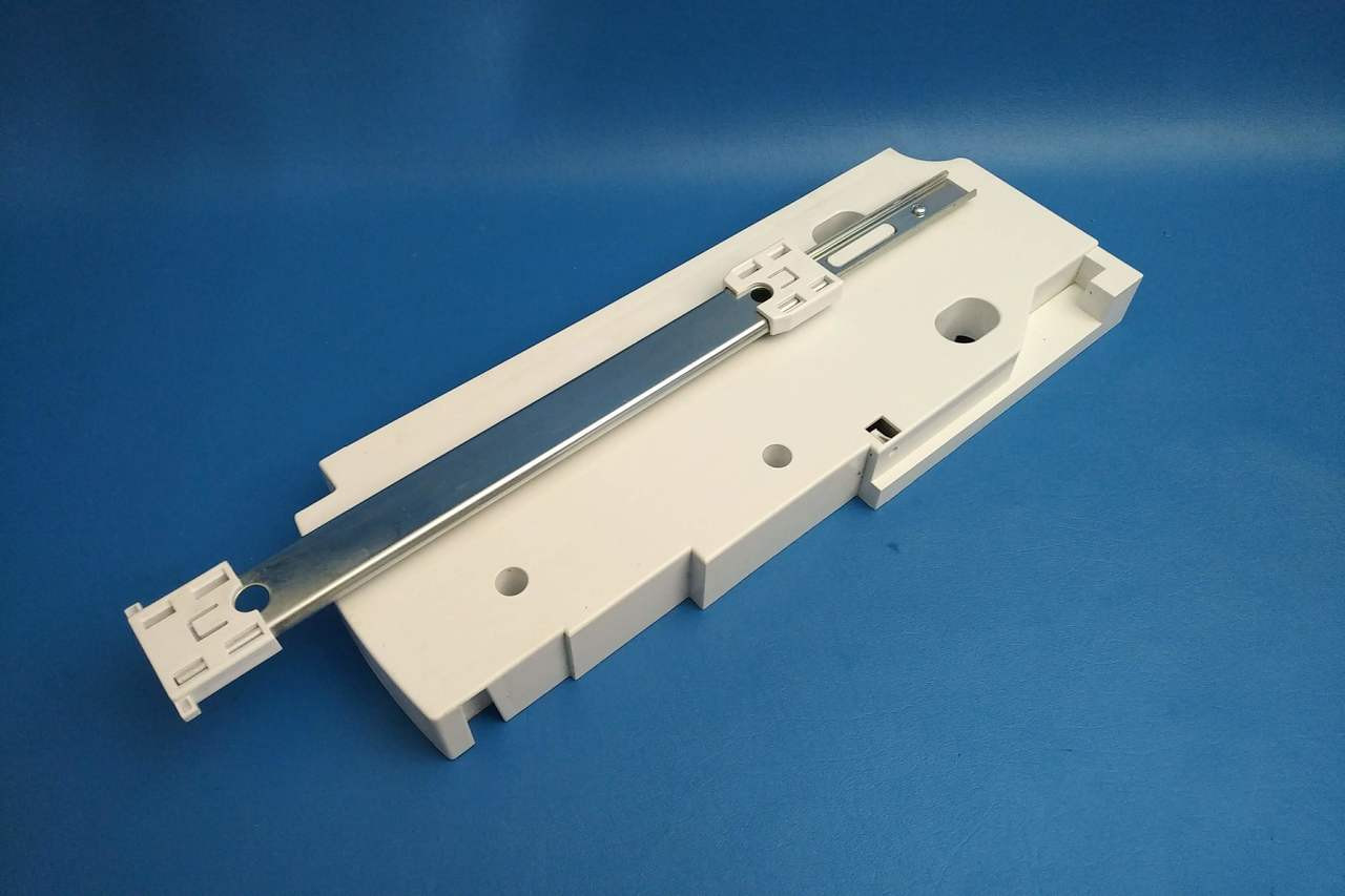 Ge Bottom Mount Refrigerator Gfe28hmhces Right Pantry Drawer