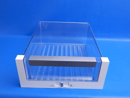 Electrolux Bottom Mount Refrigerator EI28BS56IS0 Crisper Drawer 7241772801