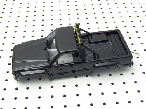 HPI Venture 18 1985 Toyota Hilux SR5 Factory Painted Body & LED Lights 160851