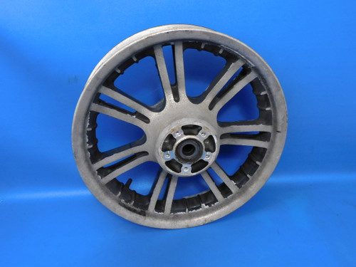 Harley-Davidson Tri-Glide OEM 16x3 Front Wheel 83326-09