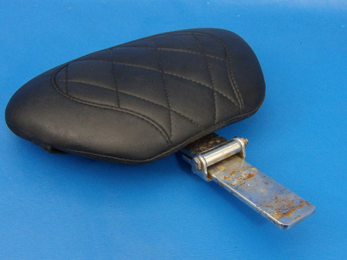 For Harley-Davidson Touring Mustang Seat Diamond Stitch Rider Backrest