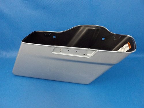 Harley-Davidson 14-23 Touring OEM Right Saddlebag Body 90200412