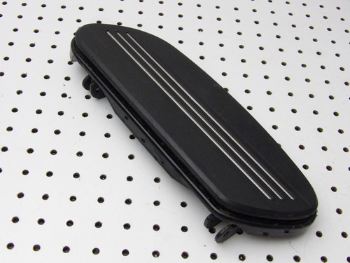 Harley-Davidson Touring OEM Streamliner Right Rider Footboard 51068-08 50684-11
